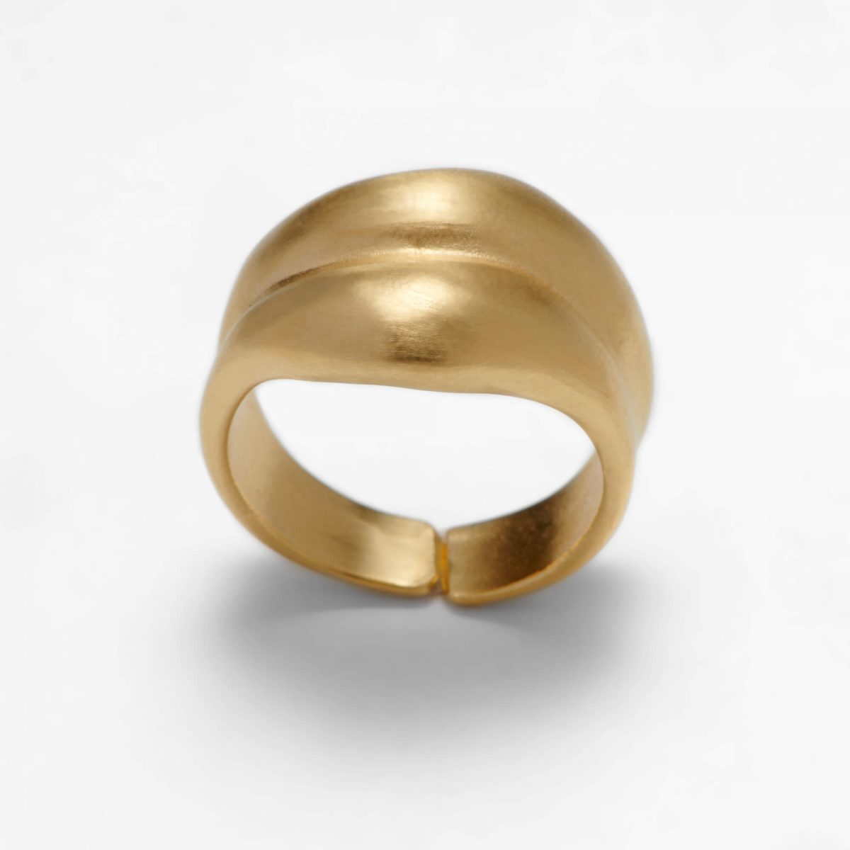 Gold Lips Ring by Xoutou's
