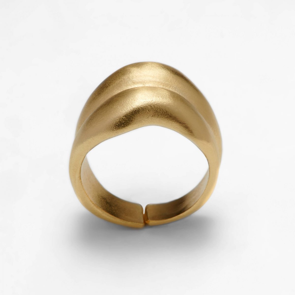 Gold Lips Ring by Xoutou's