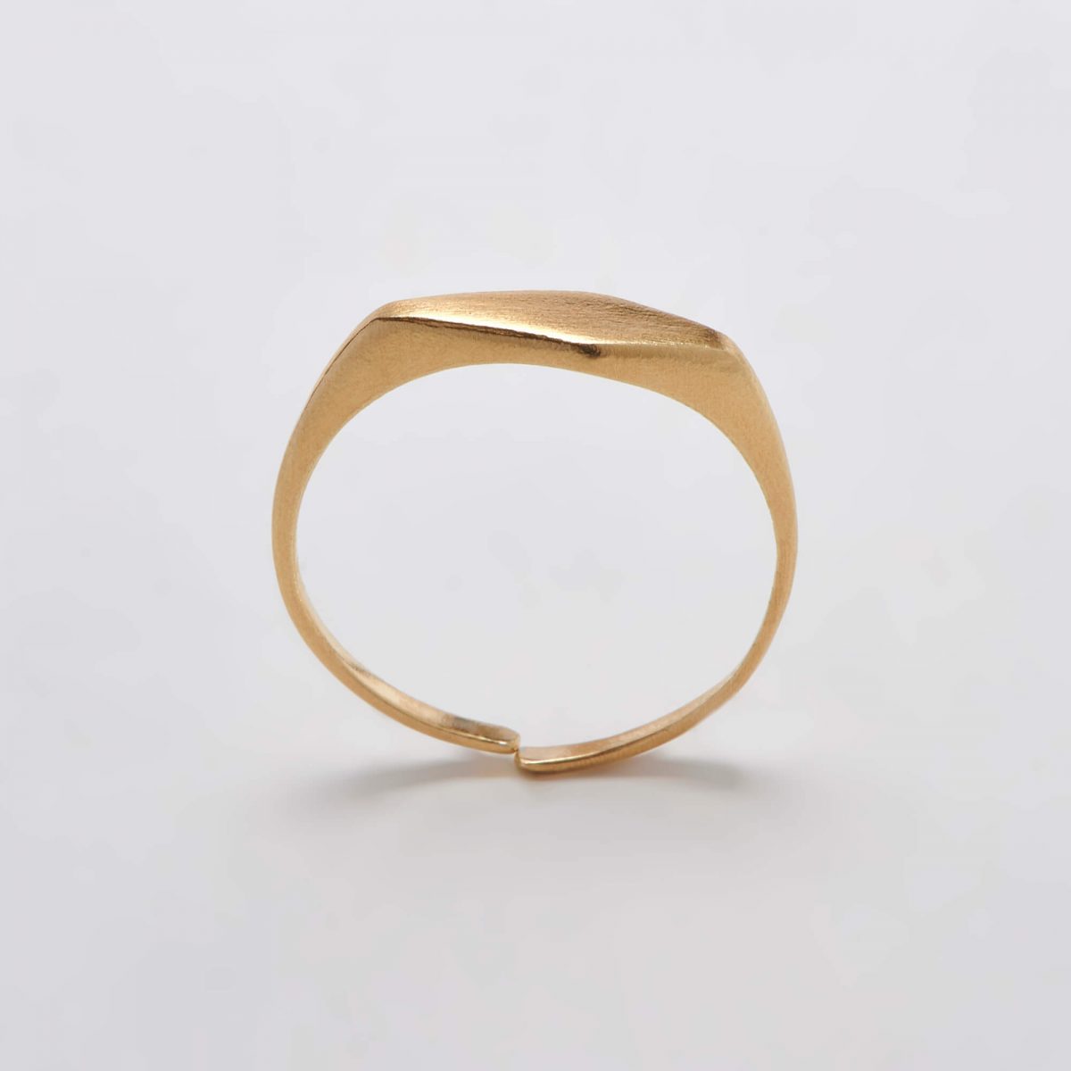 Gold Diamond Ring by Xoutou's