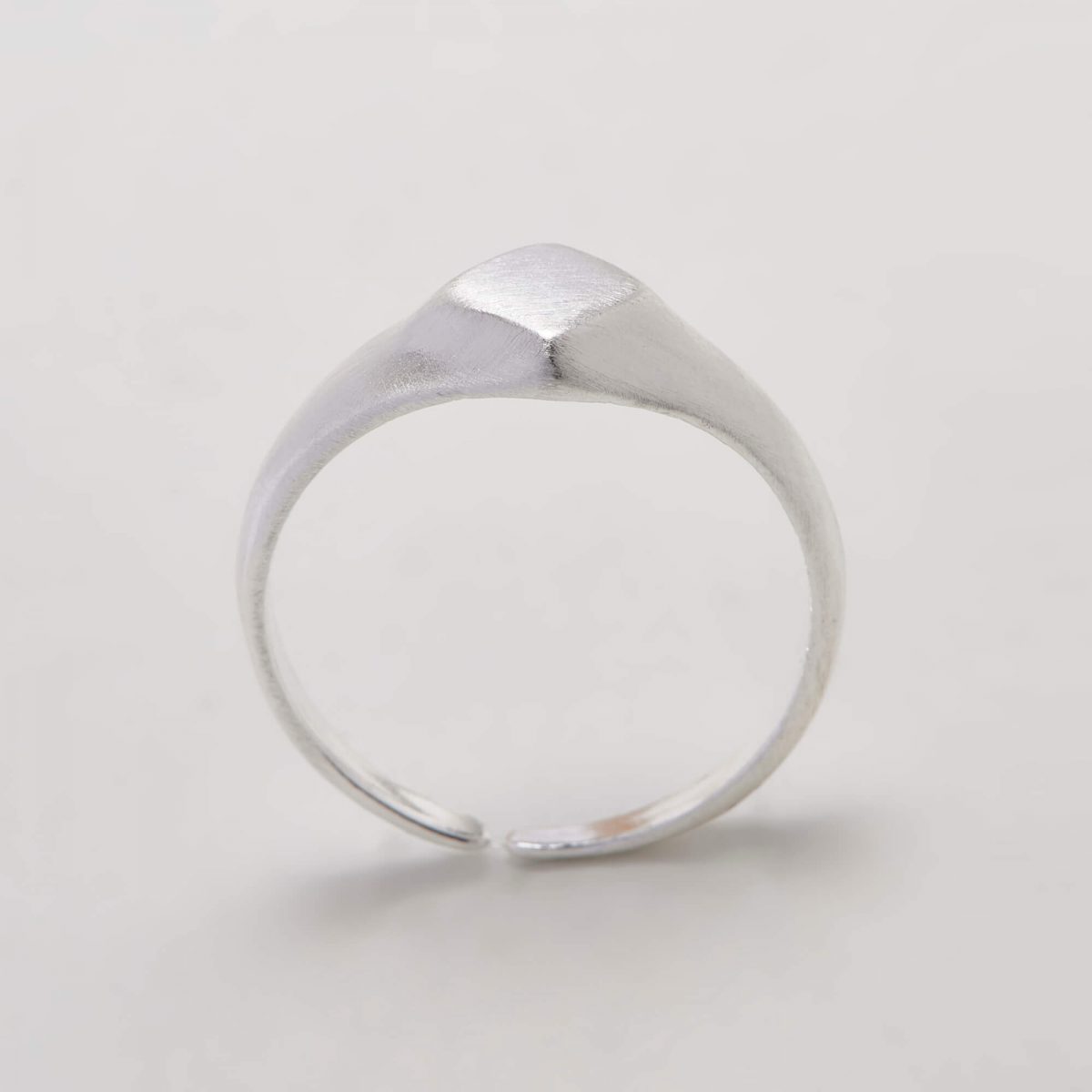 Gold Diamond Ring by Xoutou's