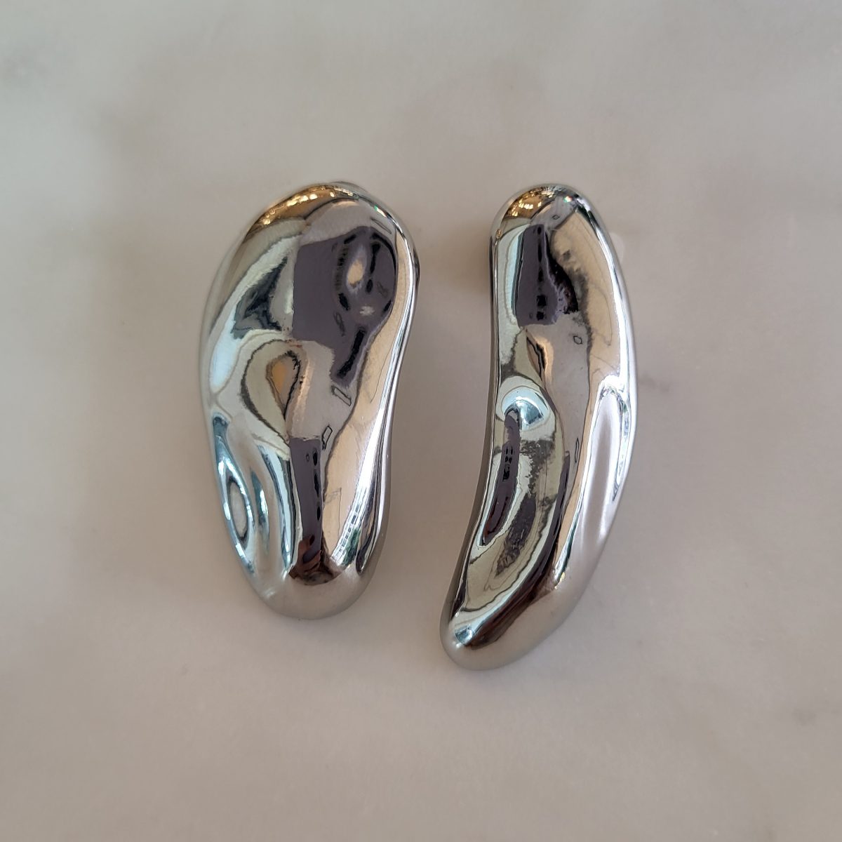 Silver Fluid Earrings No.1